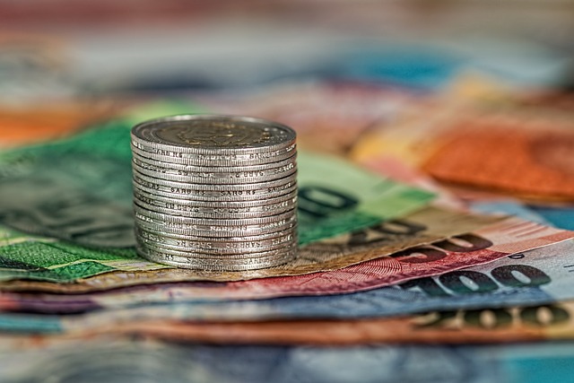 Jak szybko zarobić pieniądze nie wychodząc z domu? Jak szybko zarobić pieniądze nie wychodząc z domu?