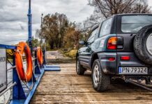 Czy można przewozić ponton na dachu samochodu? Czy można przewozić ponton na dachu samochodu?