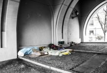 Ile nie spać na materacu?