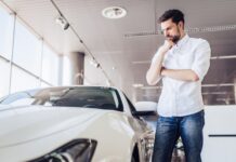 Dlaczego warto sprzedać swój samochód auto skupowi zamiast na własną rękę